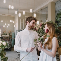 Natakar, ki je stregel za valentinovo, opazil nekaj žalostnega pri mladih parih