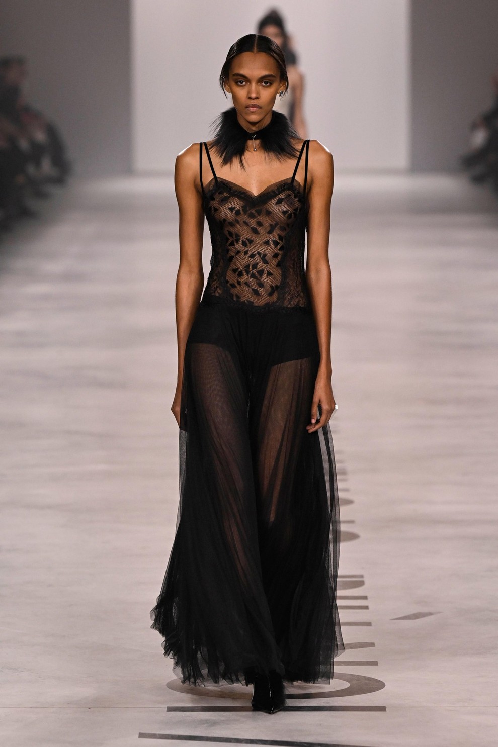 Debitantska kolekcija Marie Grazie Chiuri za Fendi: "Manj jaz, več mi"