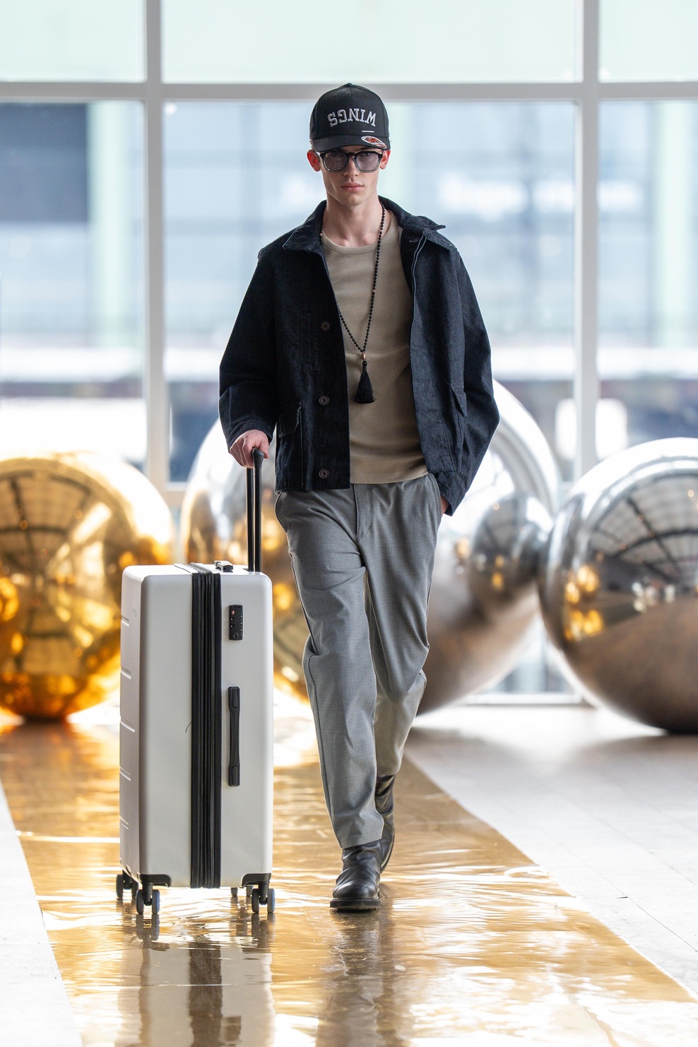 AIRS Luggage with SEVEN SAINTS jewelry & RCOA Hat & VELENCI Glasses