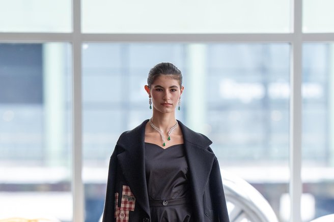 ALEXANDER STUDIOS with DAZZLE BY PARI Jewelry