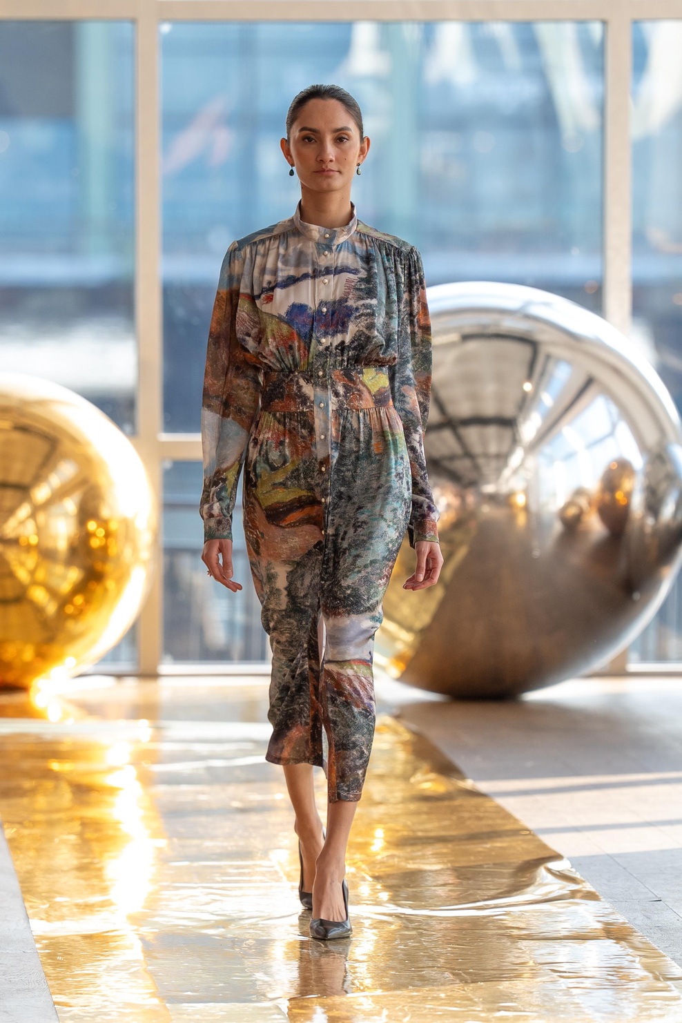 MAD DAISY with  LA MAIRI JEWELRY