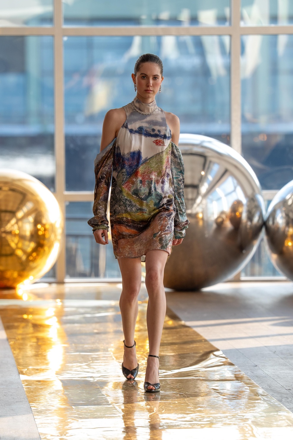 MAD DAISY with  LA MAIRI JEWELRY