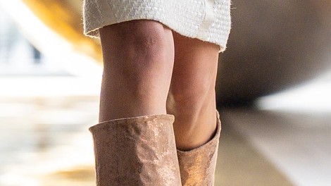 NINA B. Shoes with LOVETUNAY Bag & MUNDOE&E