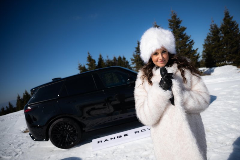 Range Rover na Kopah: razkošje in moč v zimskem okolju