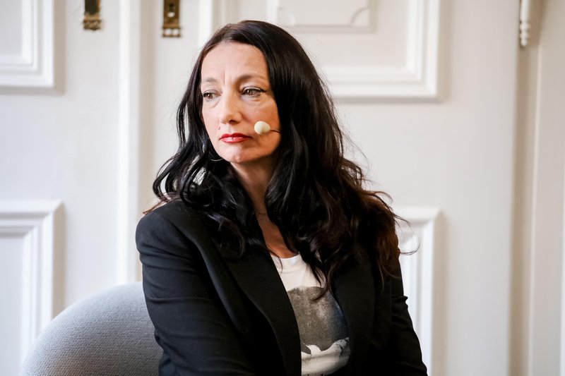 Kaj vse smo se naučili v pogovoru z Vesno Milek in Darjo Bavdaž Kuret na letošnjem dogodku Elle Dialog