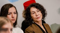 
                                                         Kaj vse smo se naučili v pogovoru z Vesno Milek in Darjo Bavdaž Kuret na letošnjem dogodku Elle Dialog