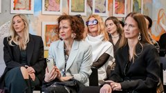 
                                                         Kaj vse smo se naučili v pogovoru z Vesno Milek in Darjo Bavdaž Kuret na letošnjem dogodku Elle Dialog