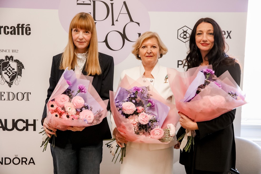 Za čudovite šopke so poskrbeli v cvetličarni Sanjski šopek