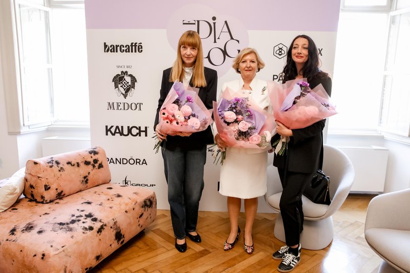 Kaj vse smo se naučili v pogovoru z Vesno Milek in Darjo Bavdaž Kuret na letošnjem dogodku Elle Dialog