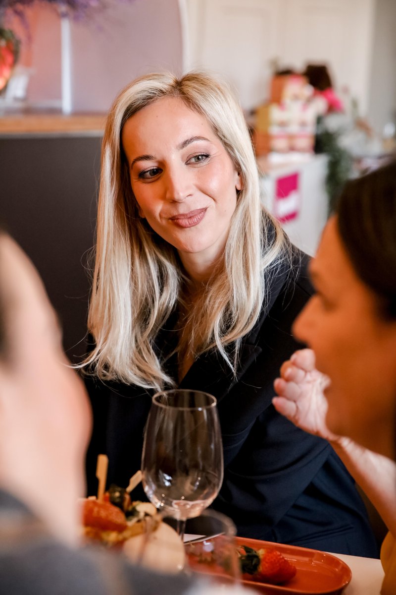 Kaj vse smo se naučili v pogovoru z Vesno Milek in Darjo Bavdaž Kuret na letošnjem dogodku Elle Dialog