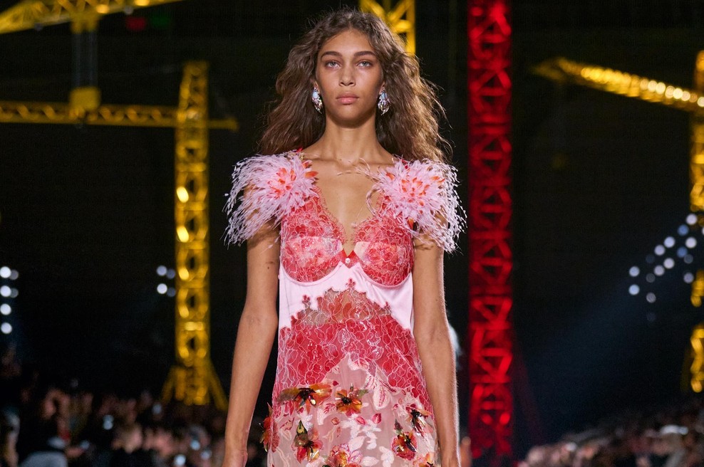 To so najbolj vroče modne znamke tega trenutka: Chanel zasedel vrh, na vzponu tudi Zara (foto: Profimedia)