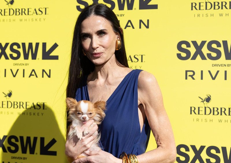 Demi Moore obleka Saint Laurent