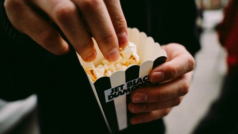 »Pogumno!« Ta znana slovenska skupina v enem tednu storila, kar ni še nihče – zdaj vemo razlog!