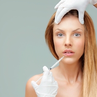 Kaj dolgotrajna uporaba botoksa v resnici naredi obrazu?