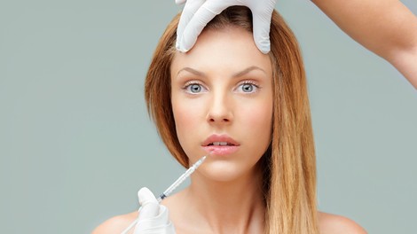 Kaj dolgotrajna uporaba botoksa v resnici naredi obrazu?