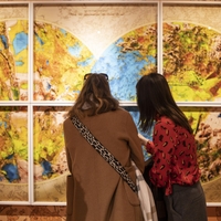 Od hrane do umetnosti: ganska umetnica Tracy Naa Koshie Thompson nam v MGLC razkriva skriti svet živil