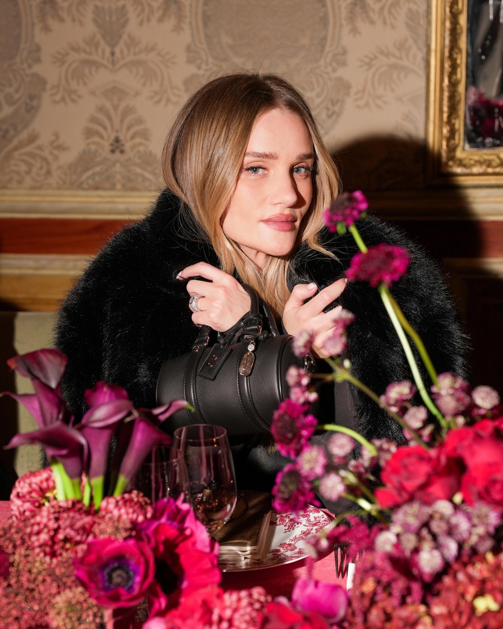 Pomladna modna muza: Rosie Huntington-Whiteley nas je navdihnila na tednu mode v Parizu