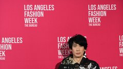 
                                                         Model Brian Metcalf se vrača k The Bureau za teden mode v Los Angelesu