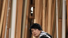 
                                                         Model Brian Metcalf se vrača k The Bureau za teden mode v Los Angelesu