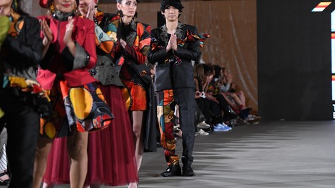 Model Brian Metcalf se vrača k The Bureau za teden mode v Los Angelesu