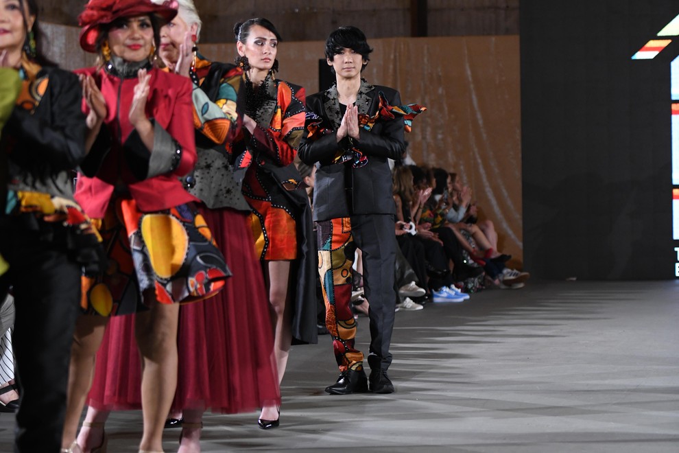 Model Brian Metcalf se vrača k The Bureau za teden mode v Los Angelesu