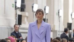 
                                                         Isabel Sanchis modna revija