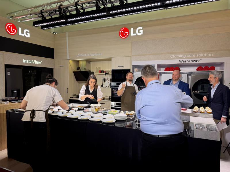 V Budimpešti smo od blizu spoznali LG-jevo novo vizijo kuhinje: ko kuhanje ni več opravilo, temveč užitek