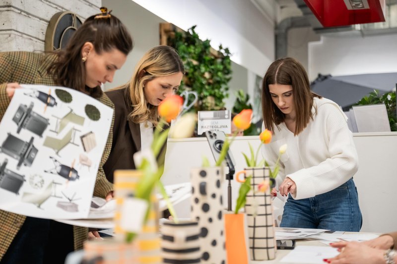 Tako bodo videti naše terase, balkoni in vrtovi to sezono! (trendi za 2026)