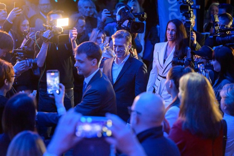 Tina Gaber Golob in Robert Golob volitve Cvetličarna