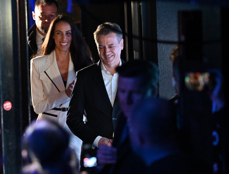 Tina Gaber Golob in Robert Golob volitve Cvetličarna