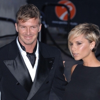 Victoria Beckham za Elle: "Svoje preteklosti ne obžalujem"