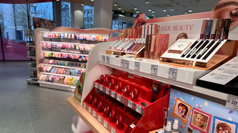 dm drogerija Slovenija