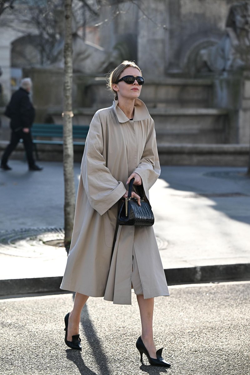 "It" dekleta prisegajo na najbolj opazen trend te sezone