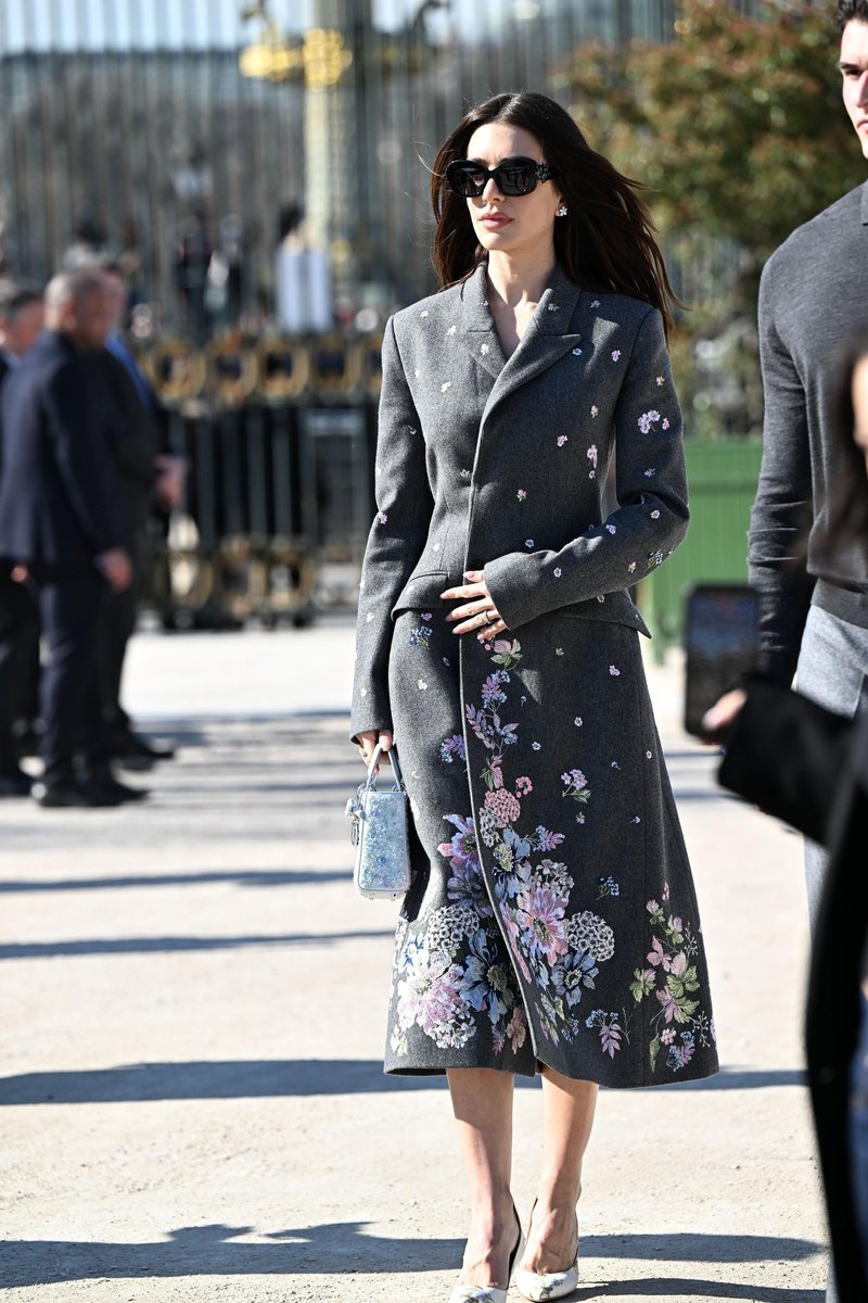 "It" dekleta prisegajo na najbolj opazen trend te sezone