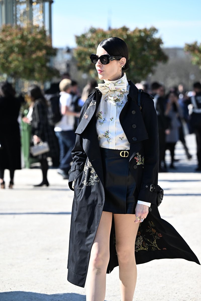 "It" dekleta prisegajo na najbolj opazen trend te sezone