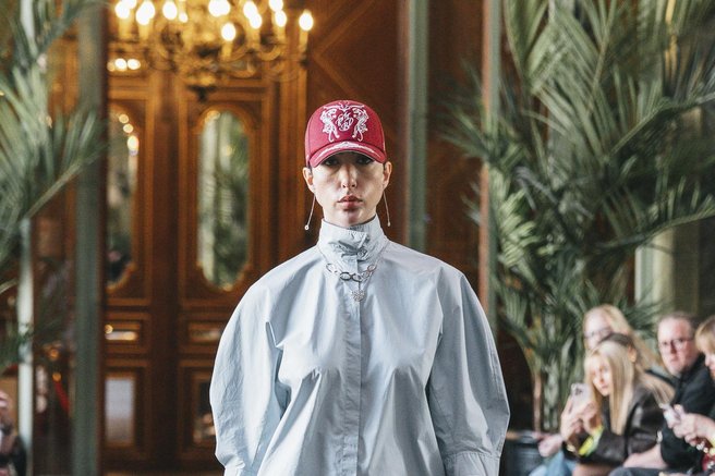 IZSEL Shoes with MONIE MONIE COLLECTION jewelry & FRAU SCHMETTERLING bag & MARK DE BELLEROY hat