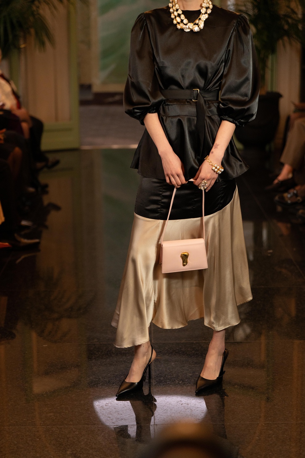 MAISON MOTEMA Bag with GRACE & CLYDE & TANIA CLAIRE AUSTRALIA Jewelry