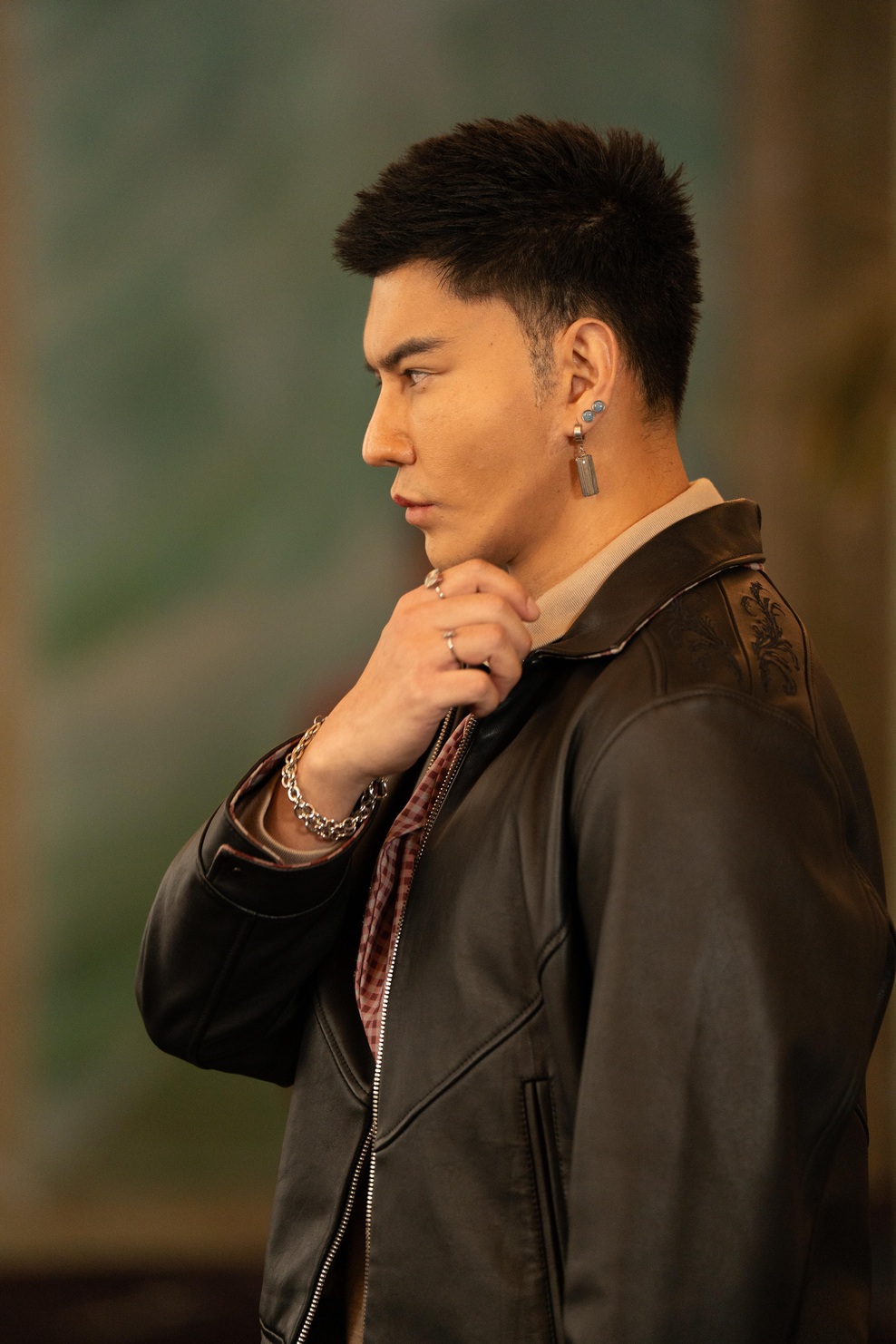 URBAN DIAMONDS Jewelry With ALEXANDER STUDIOS Clothing