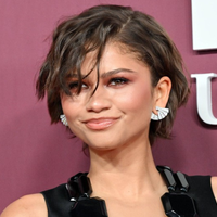 Ko si zvezdnici delita isto garderobo: ena obleka, dve igralki