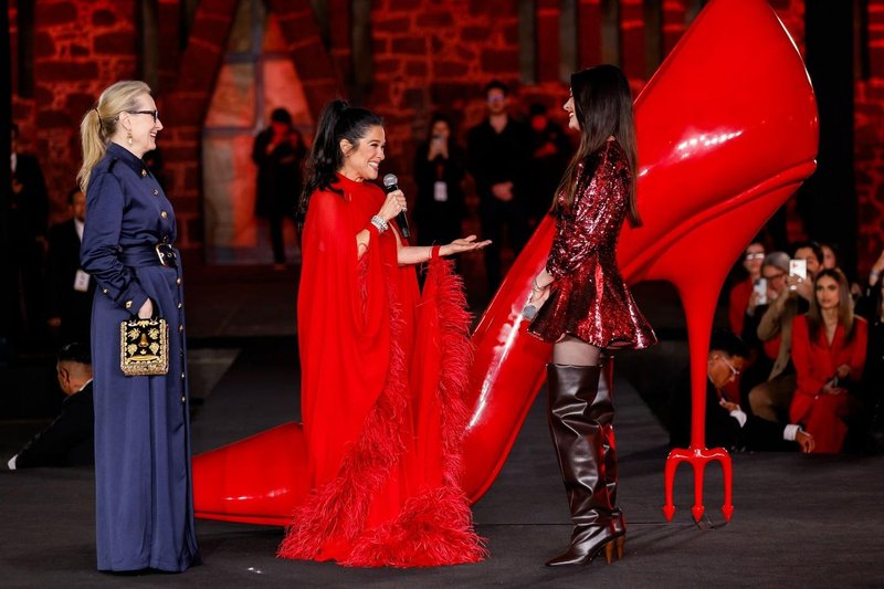 Anne Hathaway in Meryl Streep premiera film