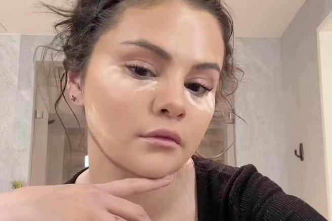 Napaka pri nanosu pudra, zaradi katere je koža videti starejša: to opozarjajo vrhunski mojstri ličenja
