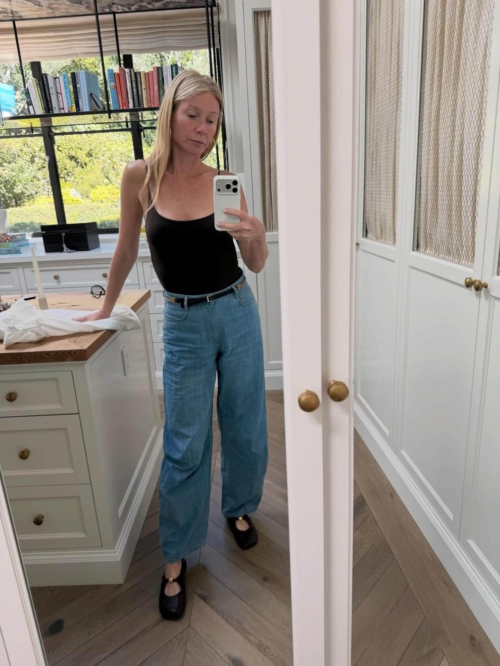 Gwyneth Paltrow navdušila z novo lekcijo sproščene elegance