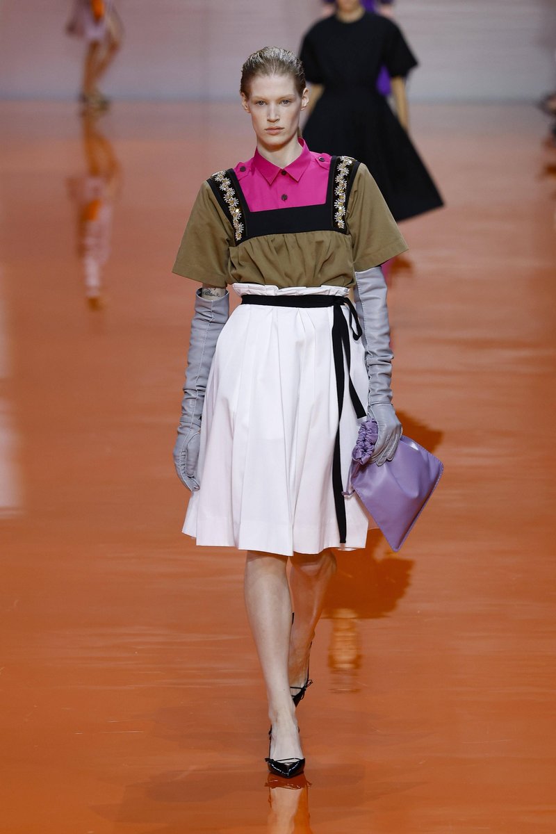 Od Prade do Zare: ta model torbice je najbolj vroč dodatek sezone!