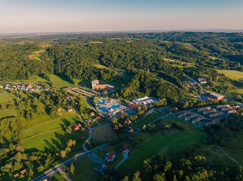 Prvomajski pobeg iz mesta za aktivno preživljanje časa z družino