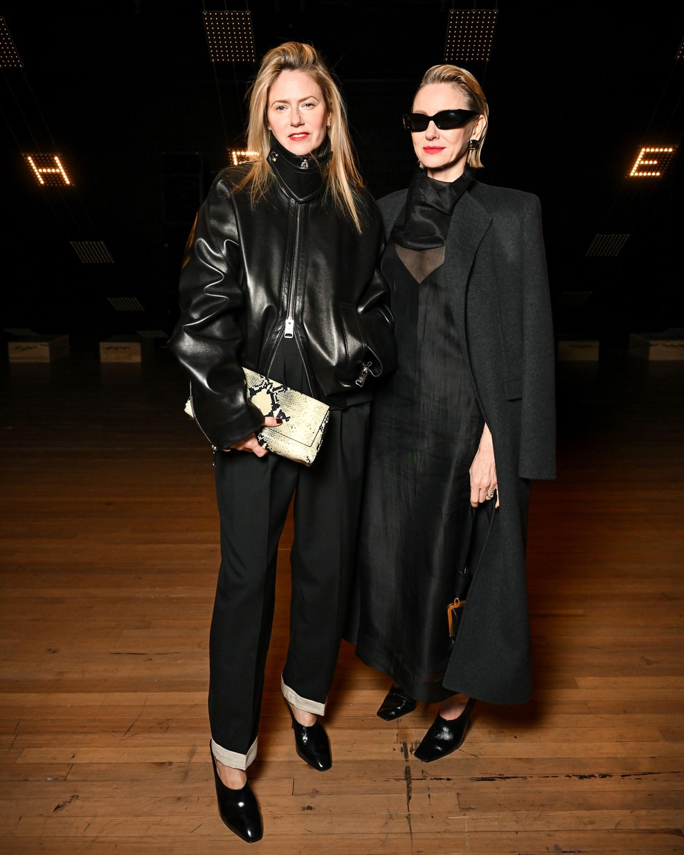 Nimajo vrtoglavo visoke pete in niso “hot”, a so najbolj zaželeni čevlji sezone (foto: Profimedia)