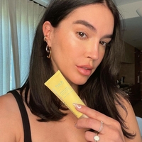 Najboljše sončne kreme za obraz, ki izboljšajo videz kože in ne puščajo belih madežev