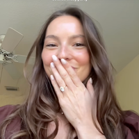 Bala se je staranja, potem pa pokazala babico (80) v petkah in postala hit