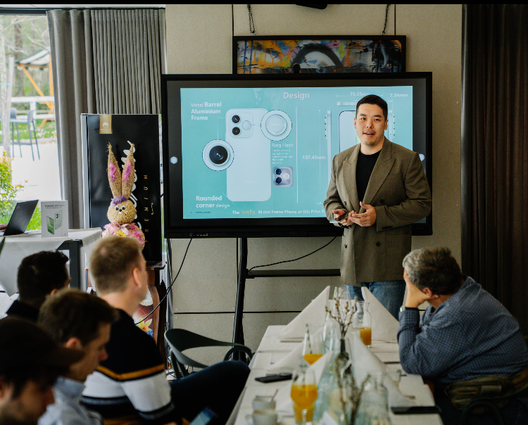 Novi HONOR 600 Lite sedaj na voljo tudi v Sloveniji