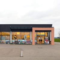 Ta izdelek v DM kradejo kot nori: stane le 4,95 evra, a so se v trgovini odločili za drastičo potezo