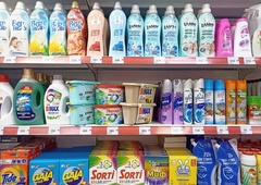 Test pralnih praškov razkril presenečenje: med najboljšimi tudi Hoferjev favorit